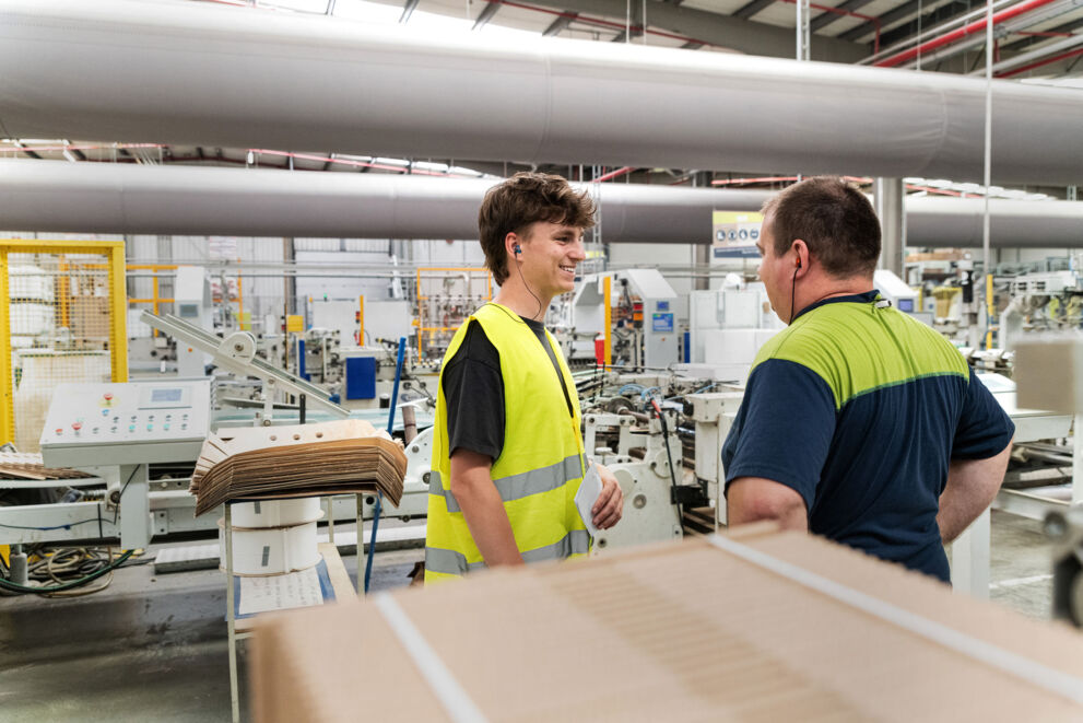 850-2025-Mensen-aan-het-werk-068